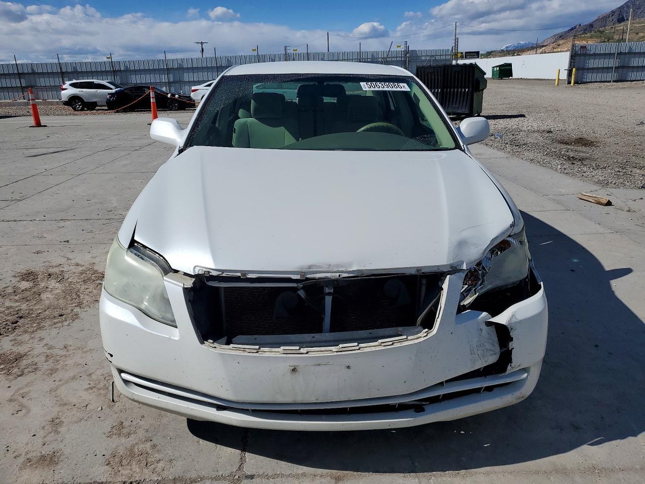 2006 TOYOTA Avalon