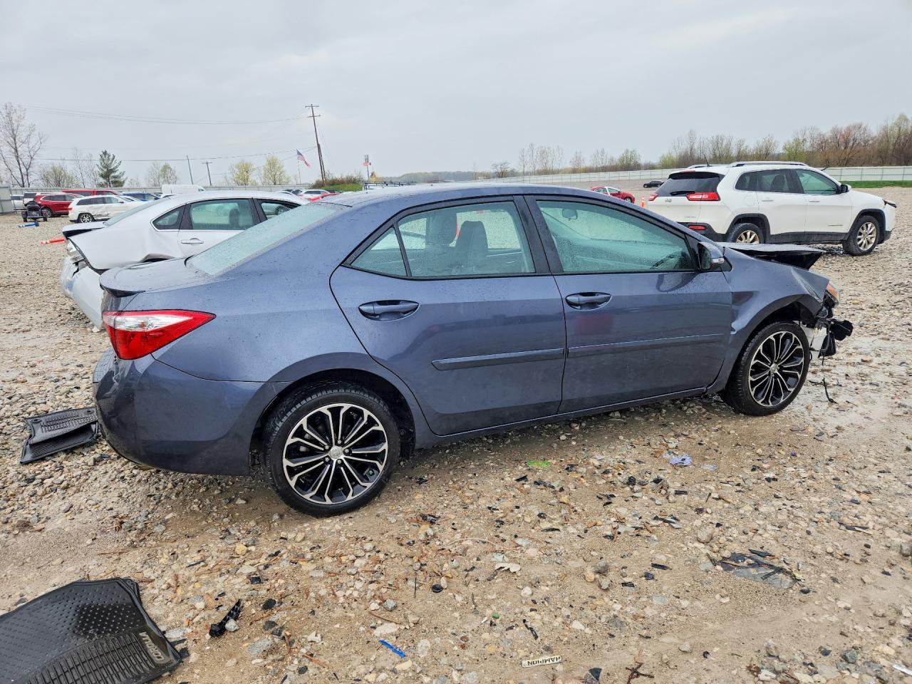 2016 TOYOTA COROLLA