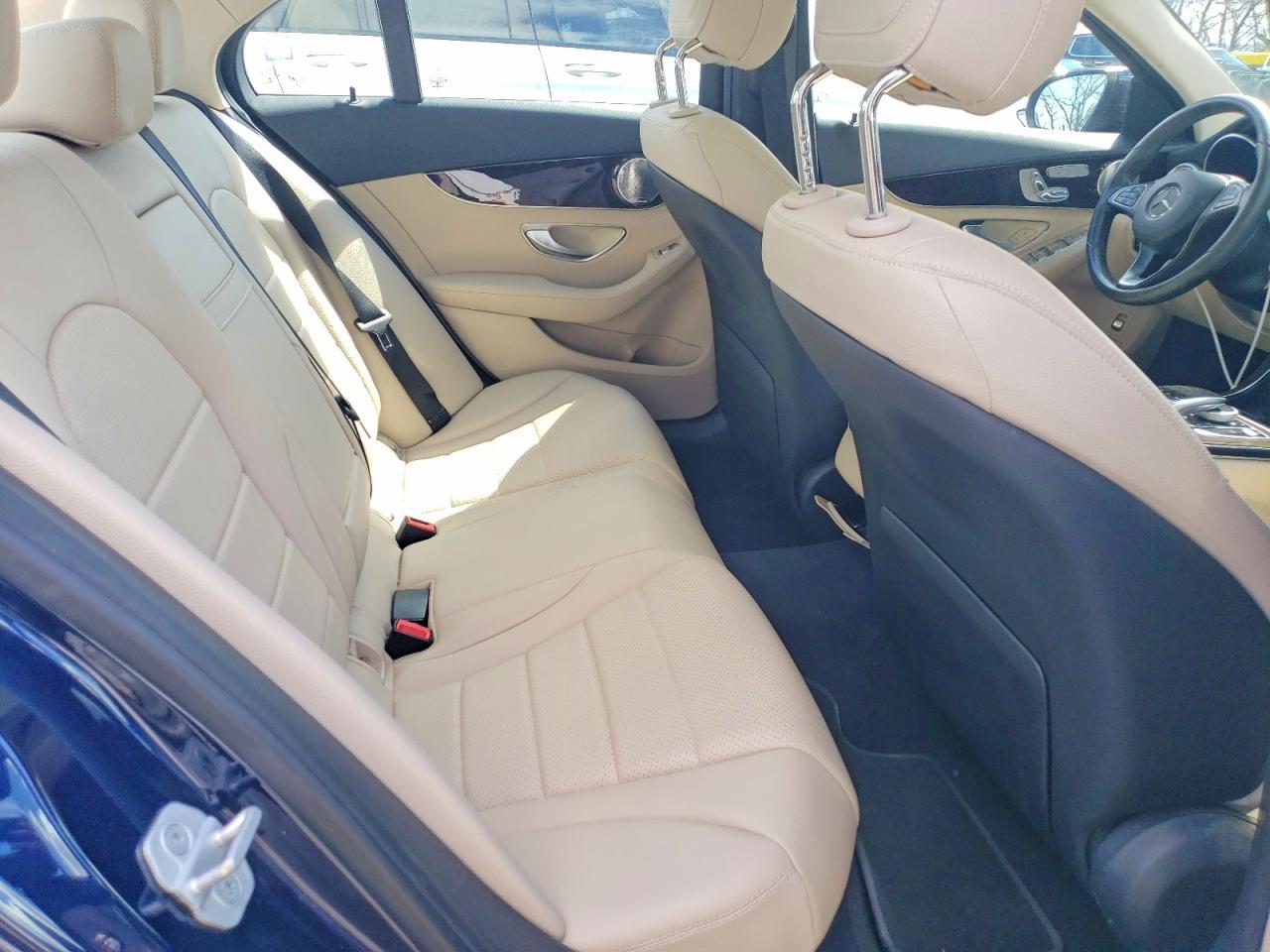 2016 MERCEDES-BENZ C-CLASS