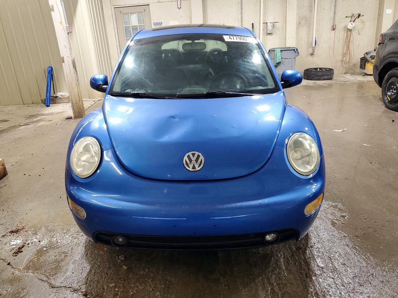 2001 VOLKSWAGEN Beetle