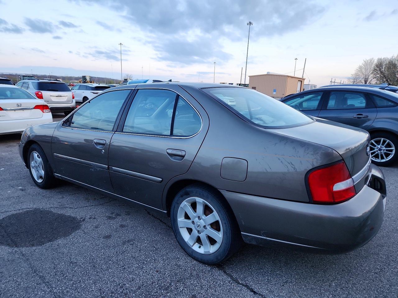 2000 NISSAN ALTIMA