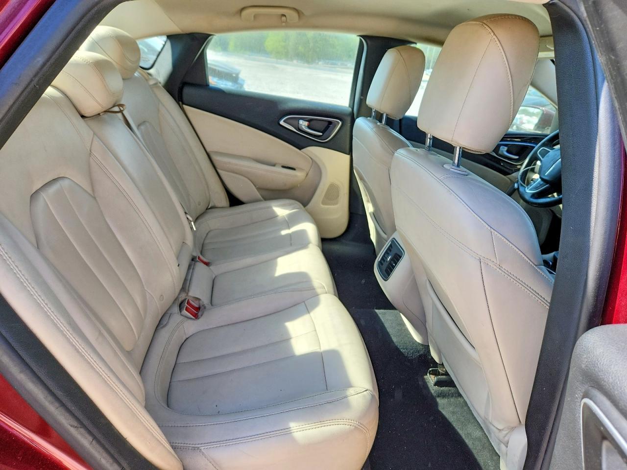 2015 CHRYSLER 200