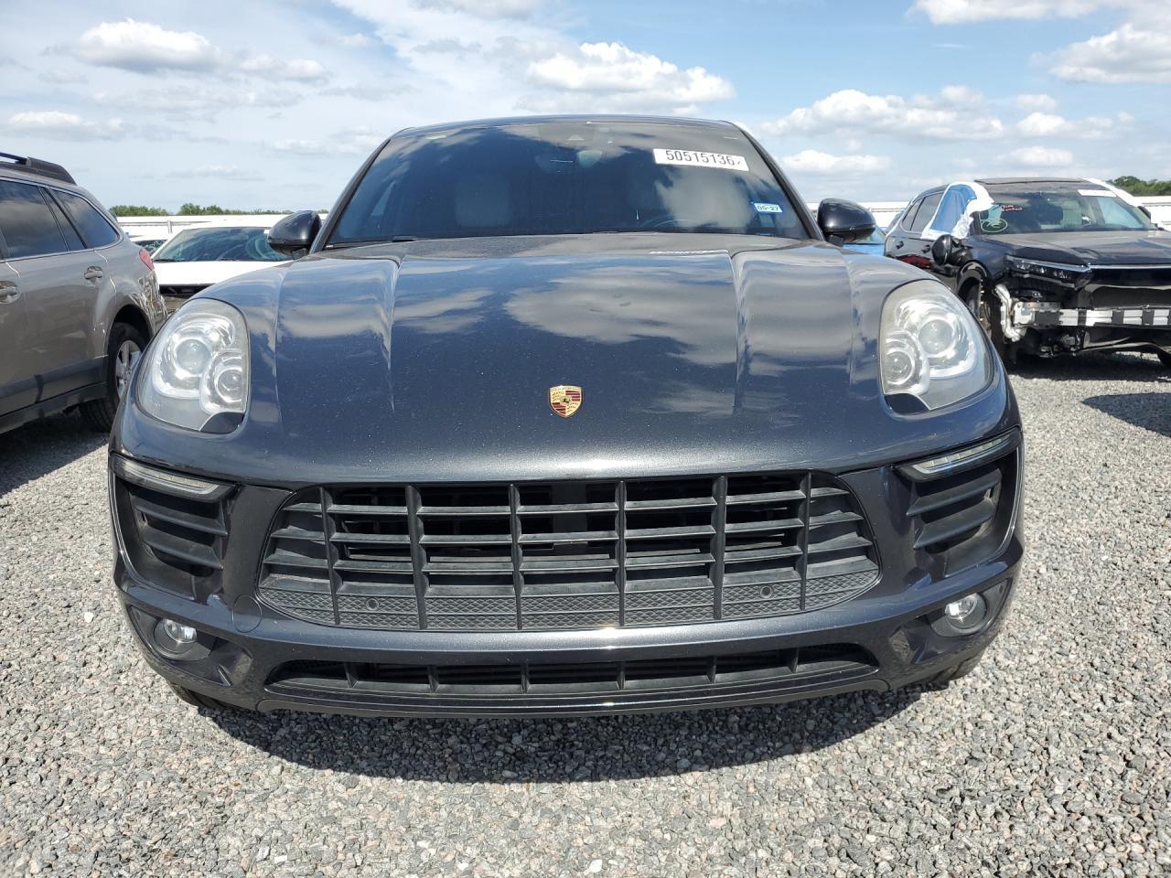 2017 PORSCHE Macan