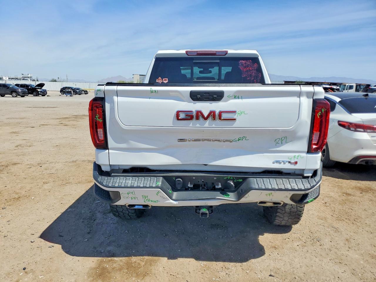 2022 GMC Sierra