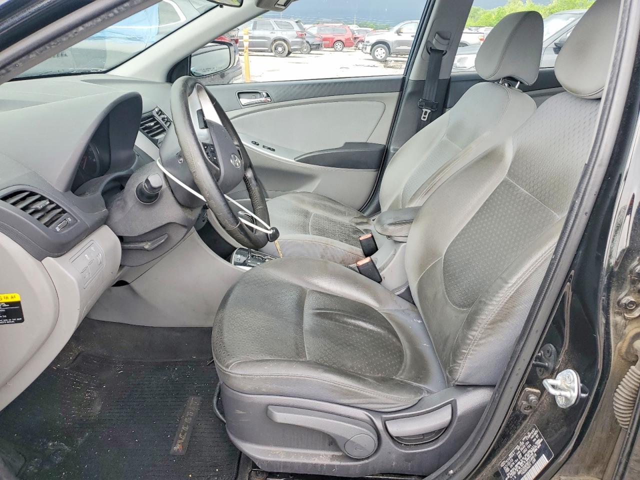 2014 HYUNDAI ACCENT