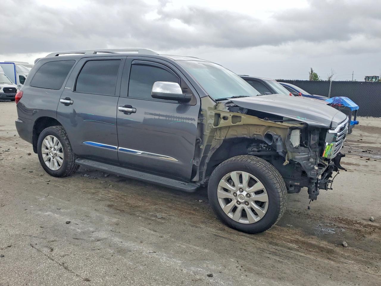 2021 TOYOTA Sequoia