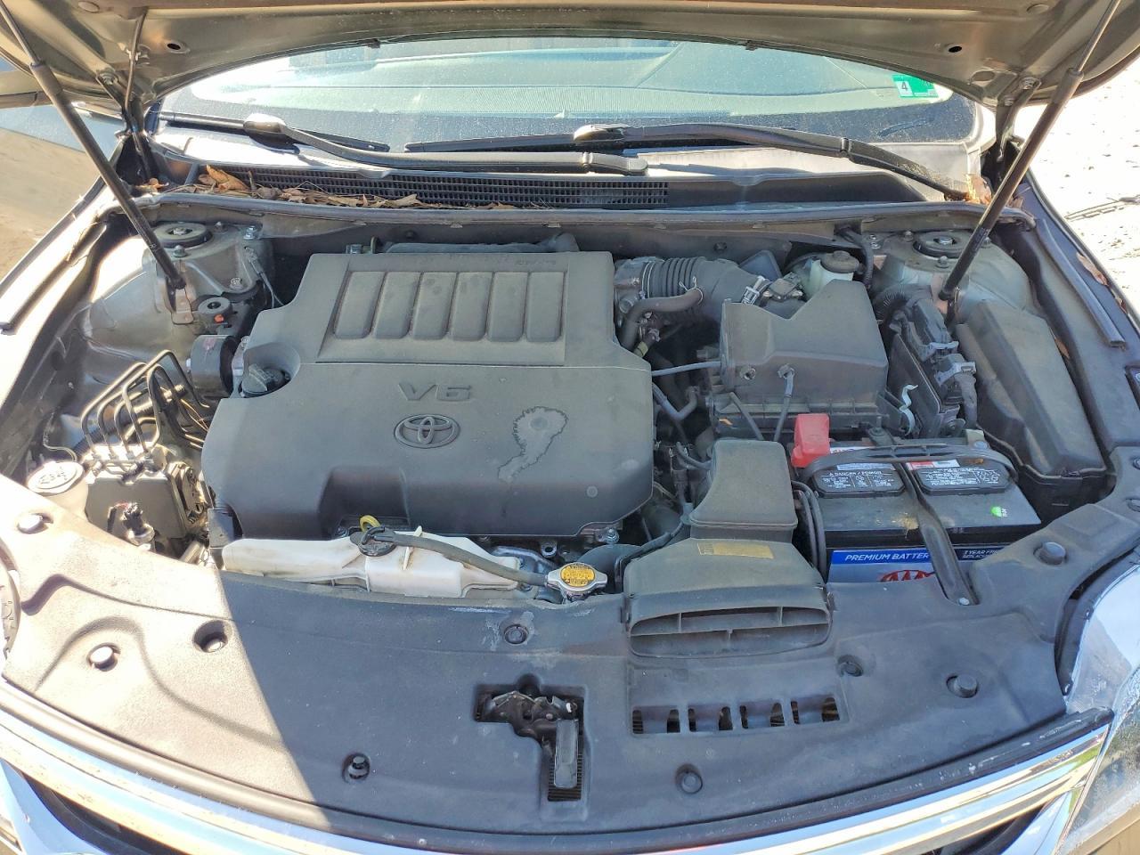 2013 TOYOTA Avalon