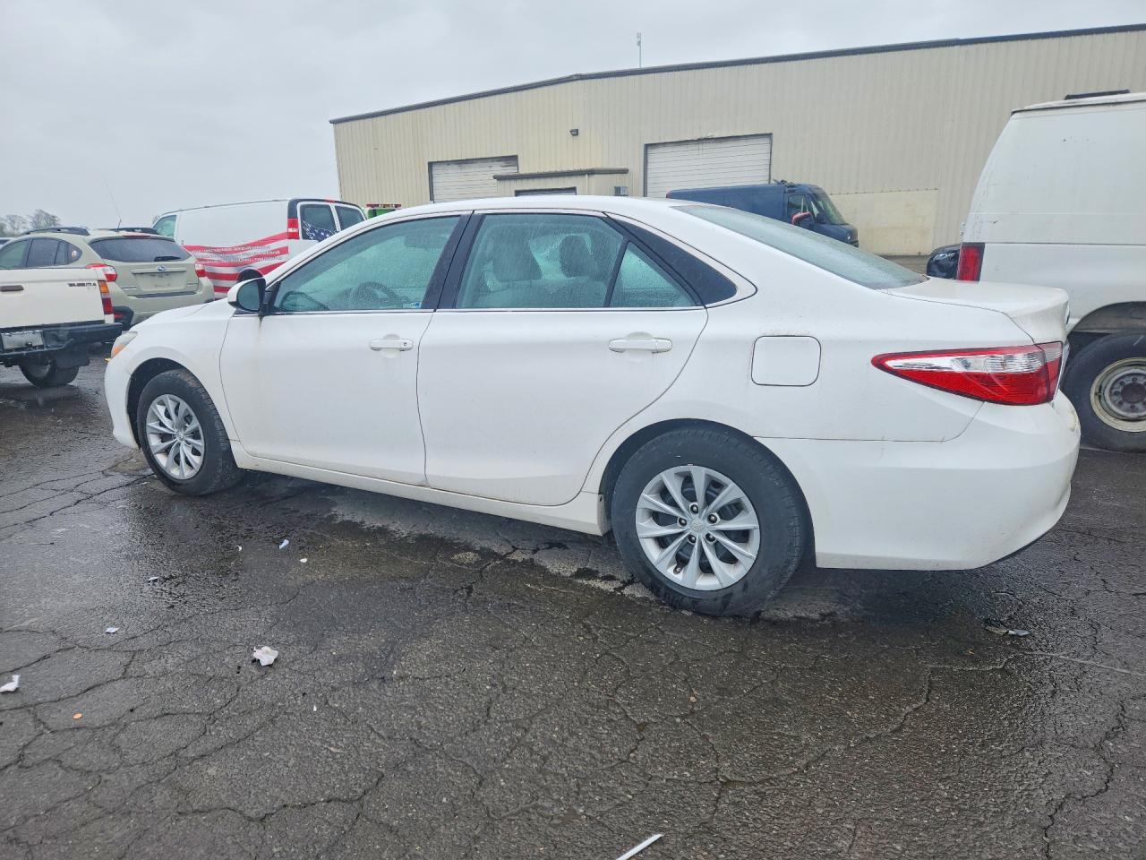 2017 TOYOTA CAMRY