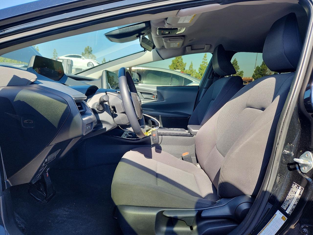 2024 TOYOTA PRIUS