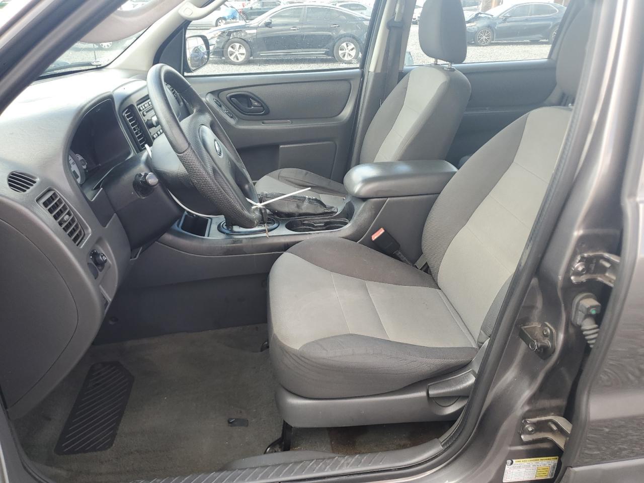2006 FORD ESCAPE