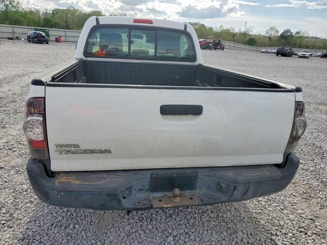2011 TOYOTA TACOMA