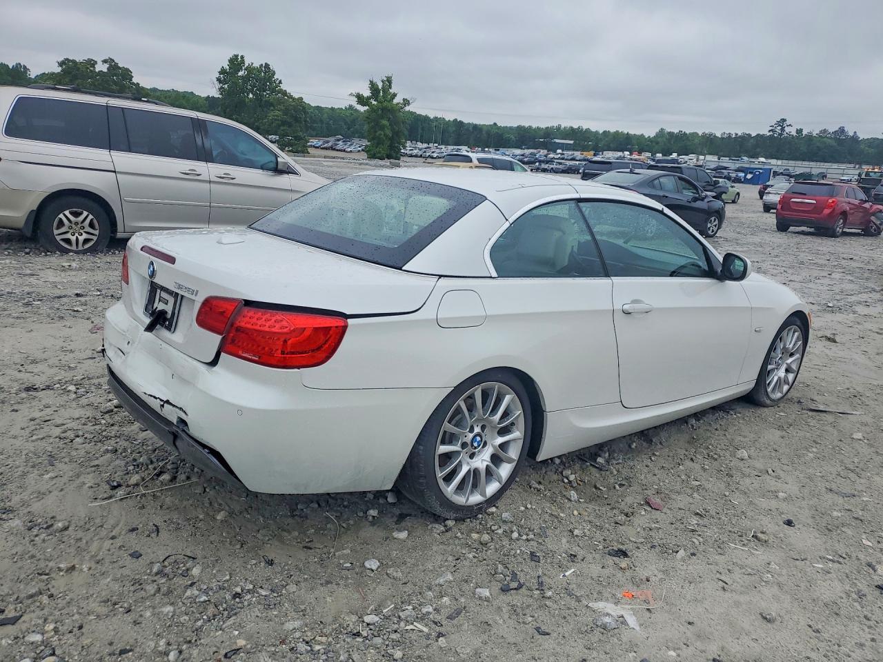 2012 BMW 3 SERIES