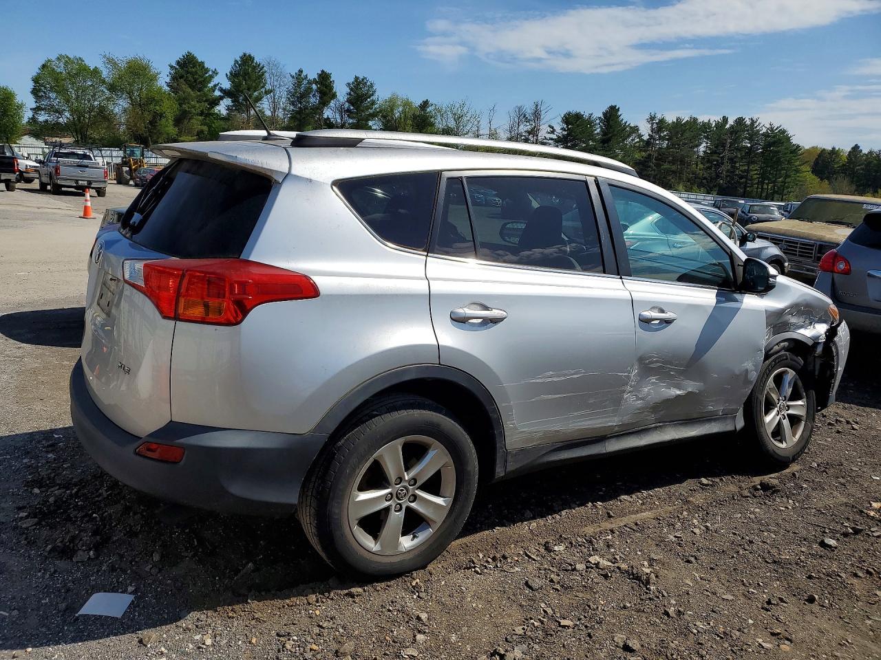 2015 TOYOTA RAV4