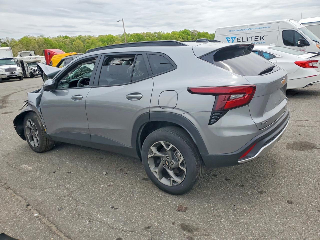 2025 CHEVROLET TRAX