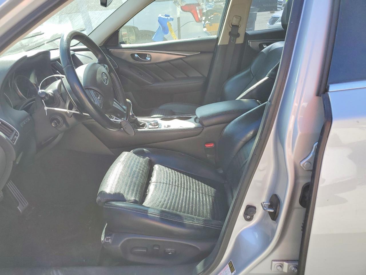 2016 INFINITI Q50