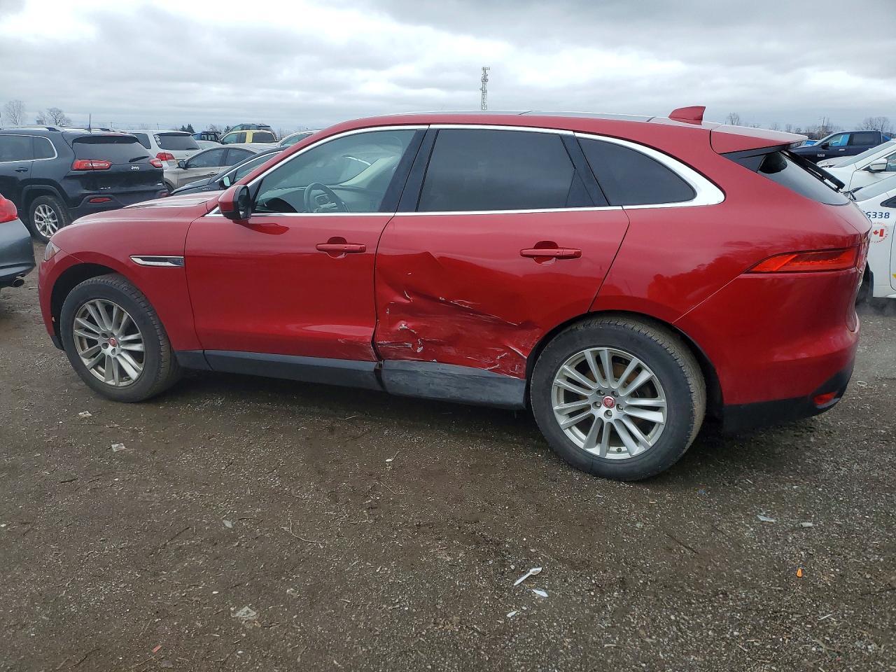 2017 JAGUAR F-Pace