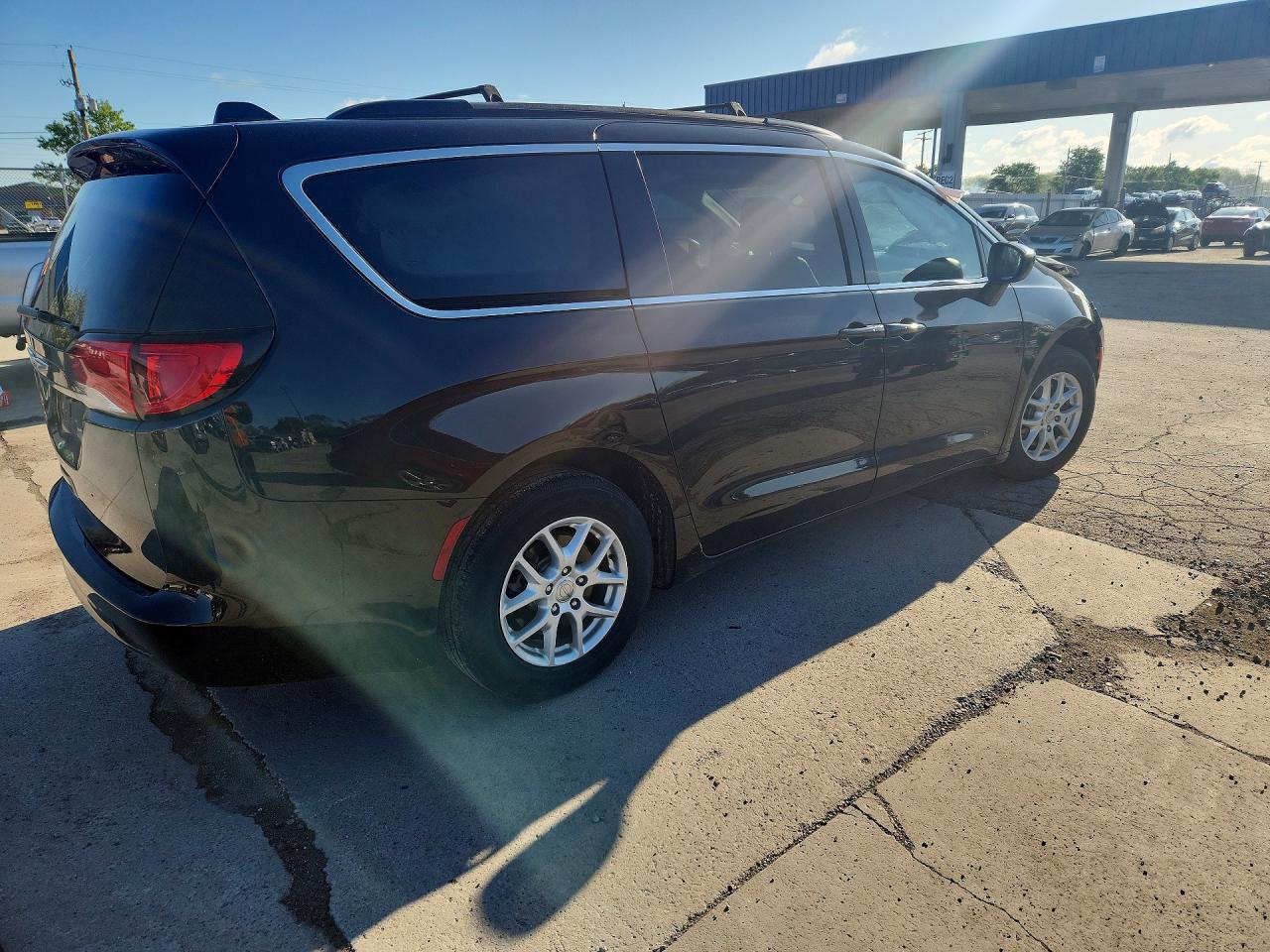 2020 CHRYSLER Voyager