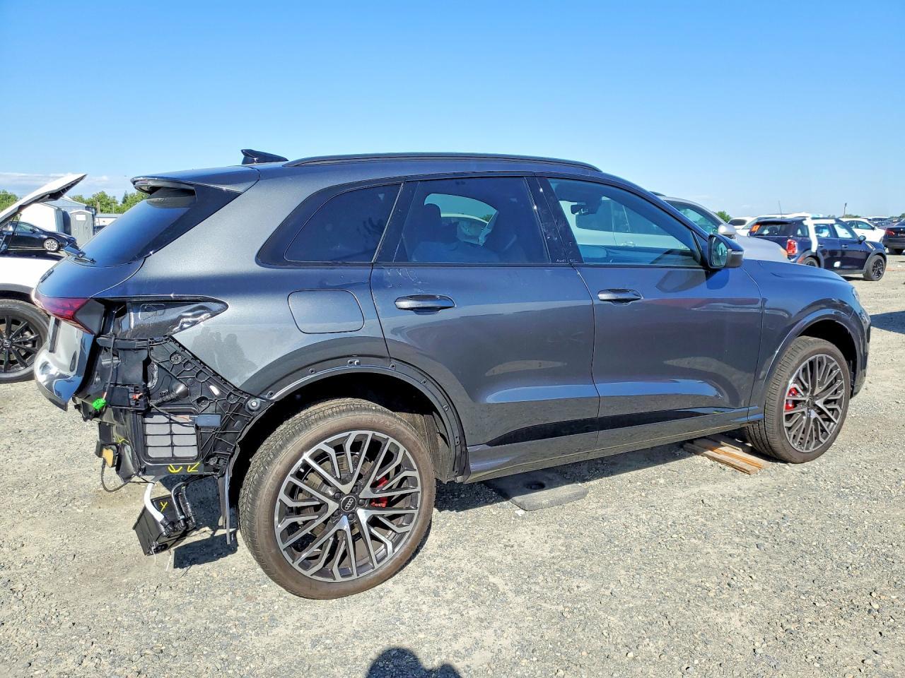 2025 AUDI SQ5
