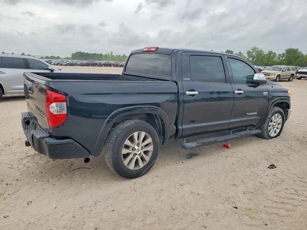 2016 TOYOTA TUNDRA