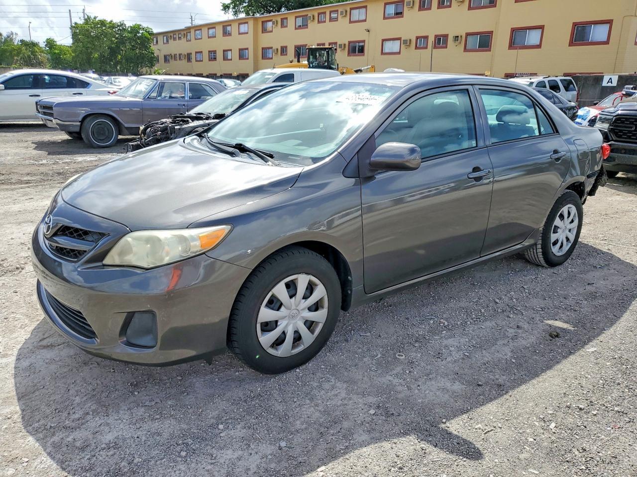 2013 TOYOTA COROLLA
