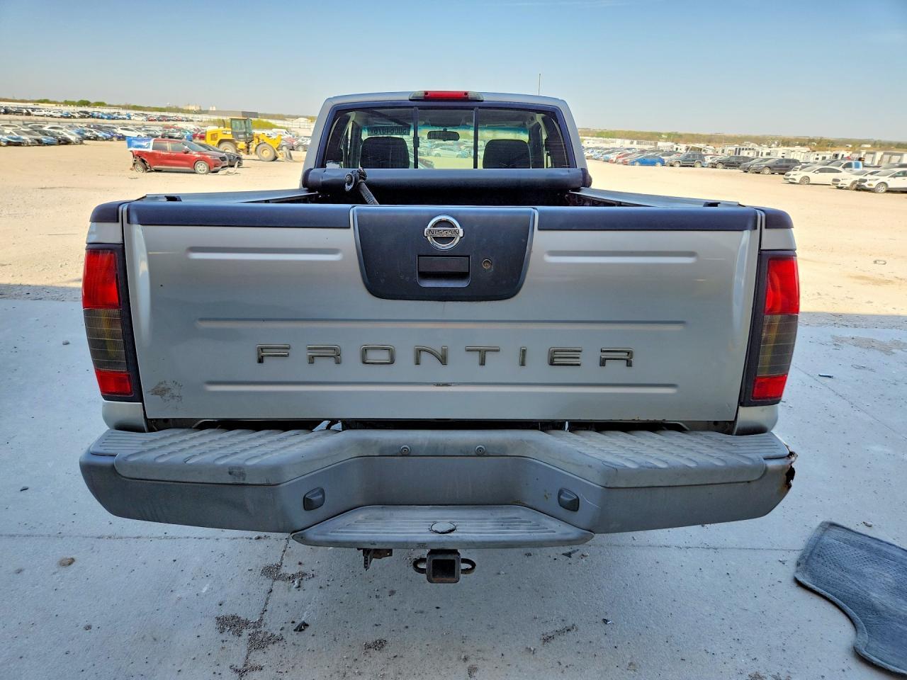 2004 NISSAN Frontier