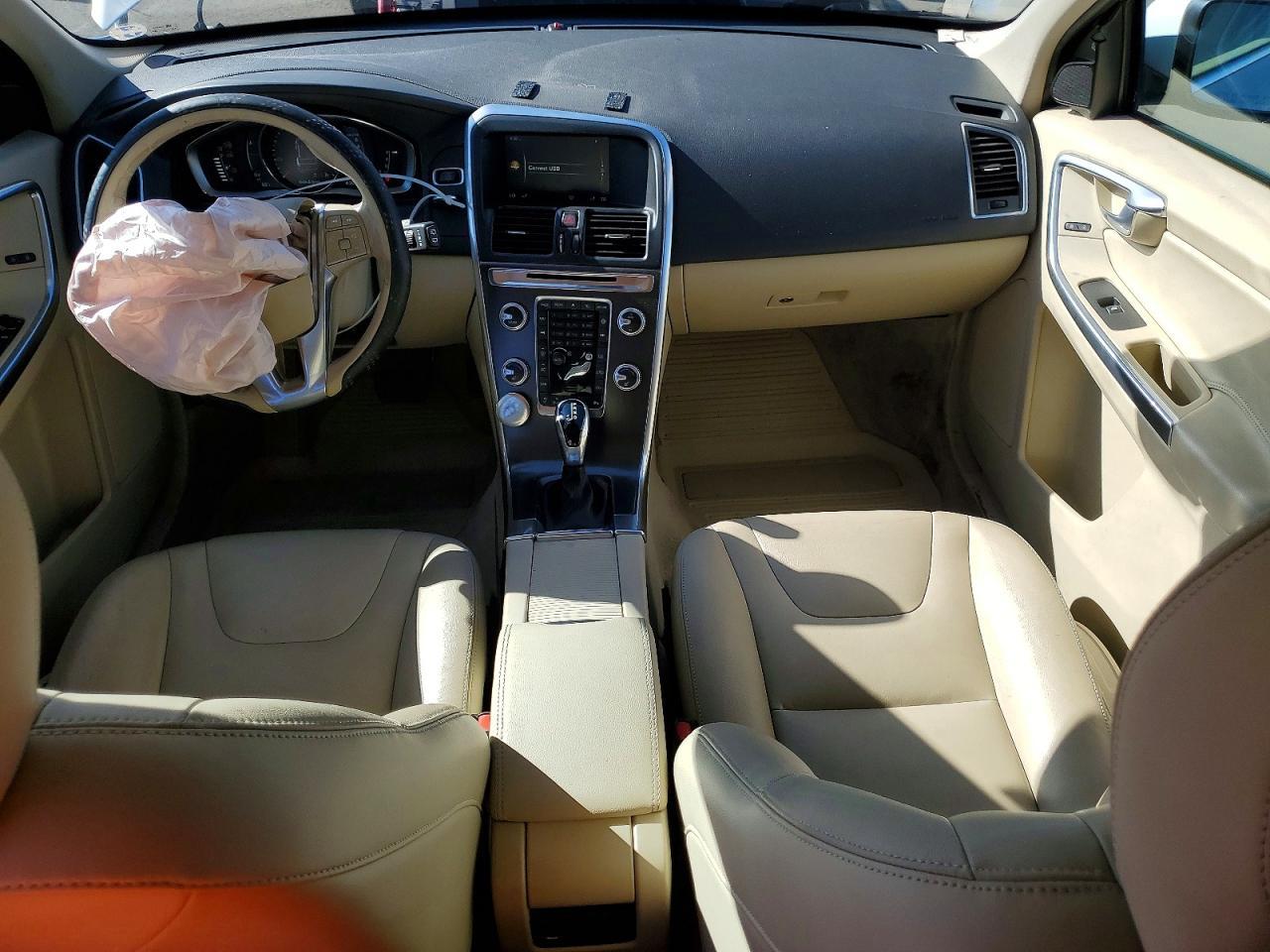 2016 VOLVO XC60
