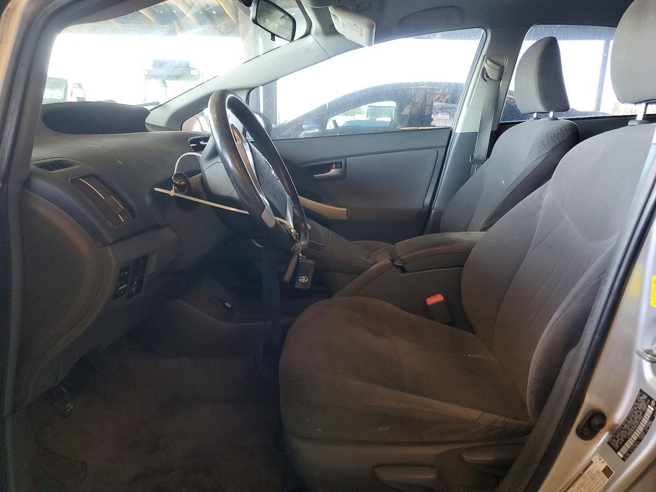 2011 TOYOTA PRIUS