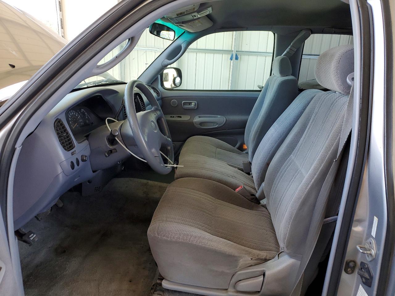 2002 TOYOTA TUNDRA