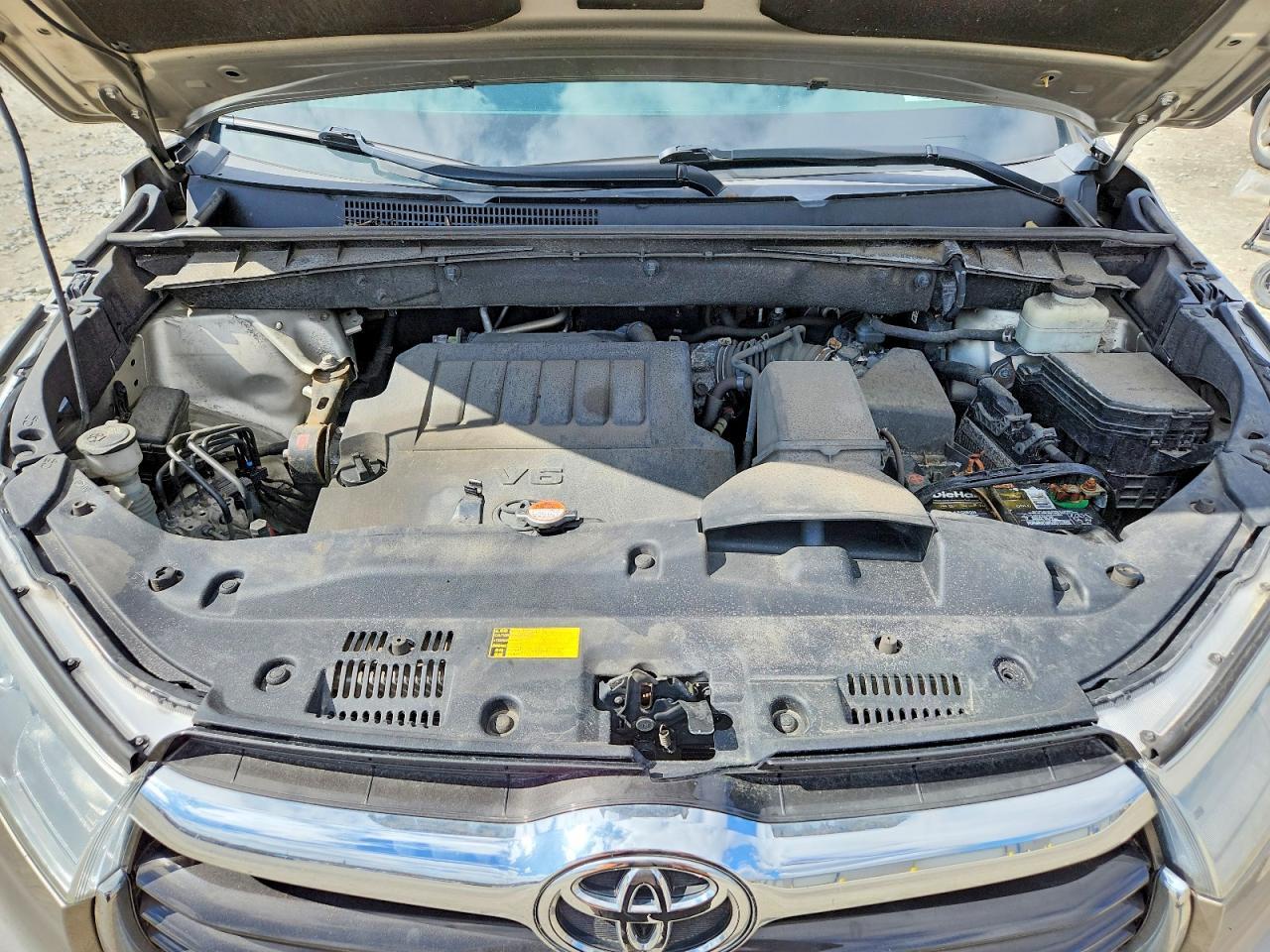 2016 TOYOTA HIGHLANDER