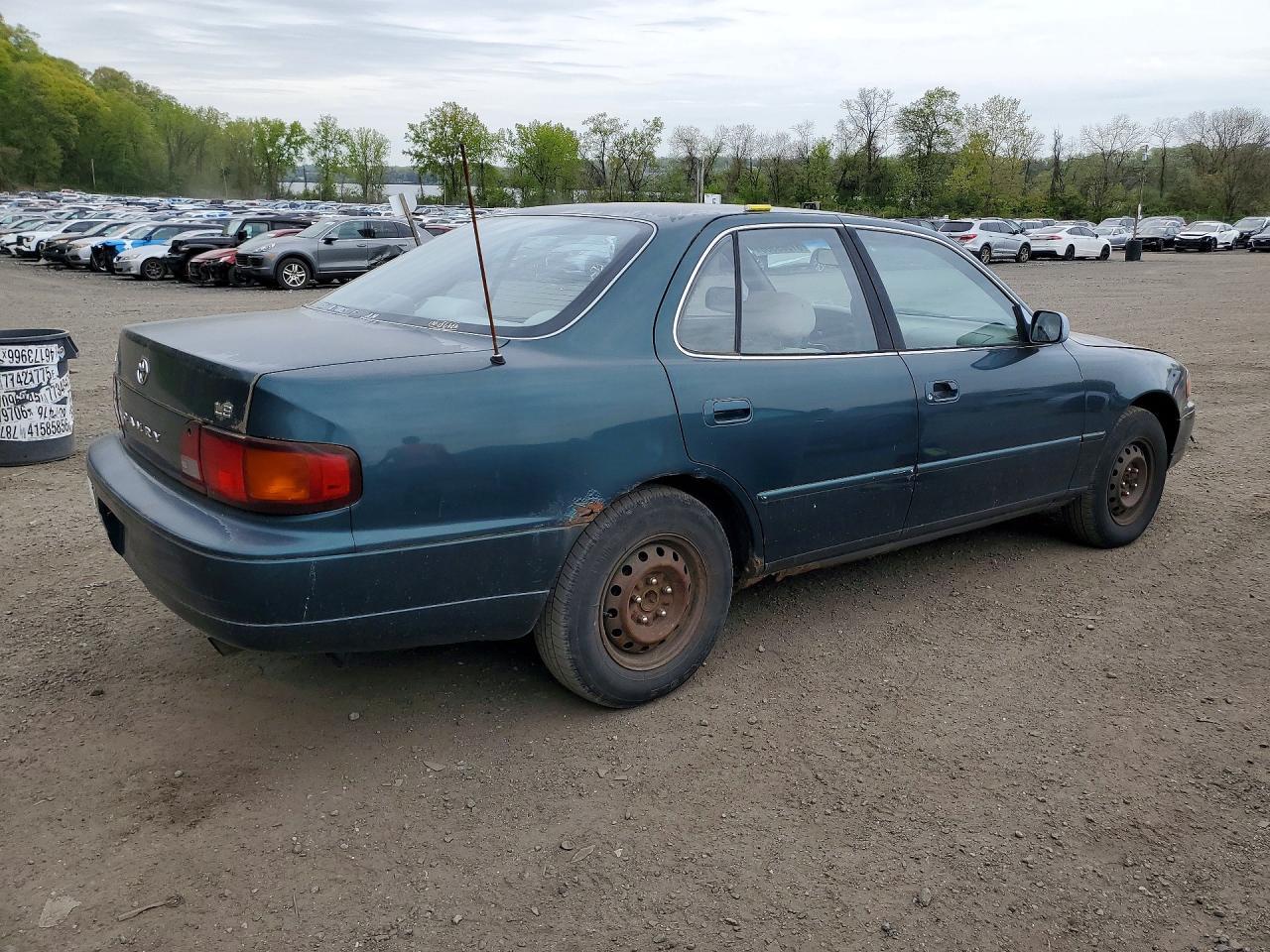 1996 TOYOTA CAMRY