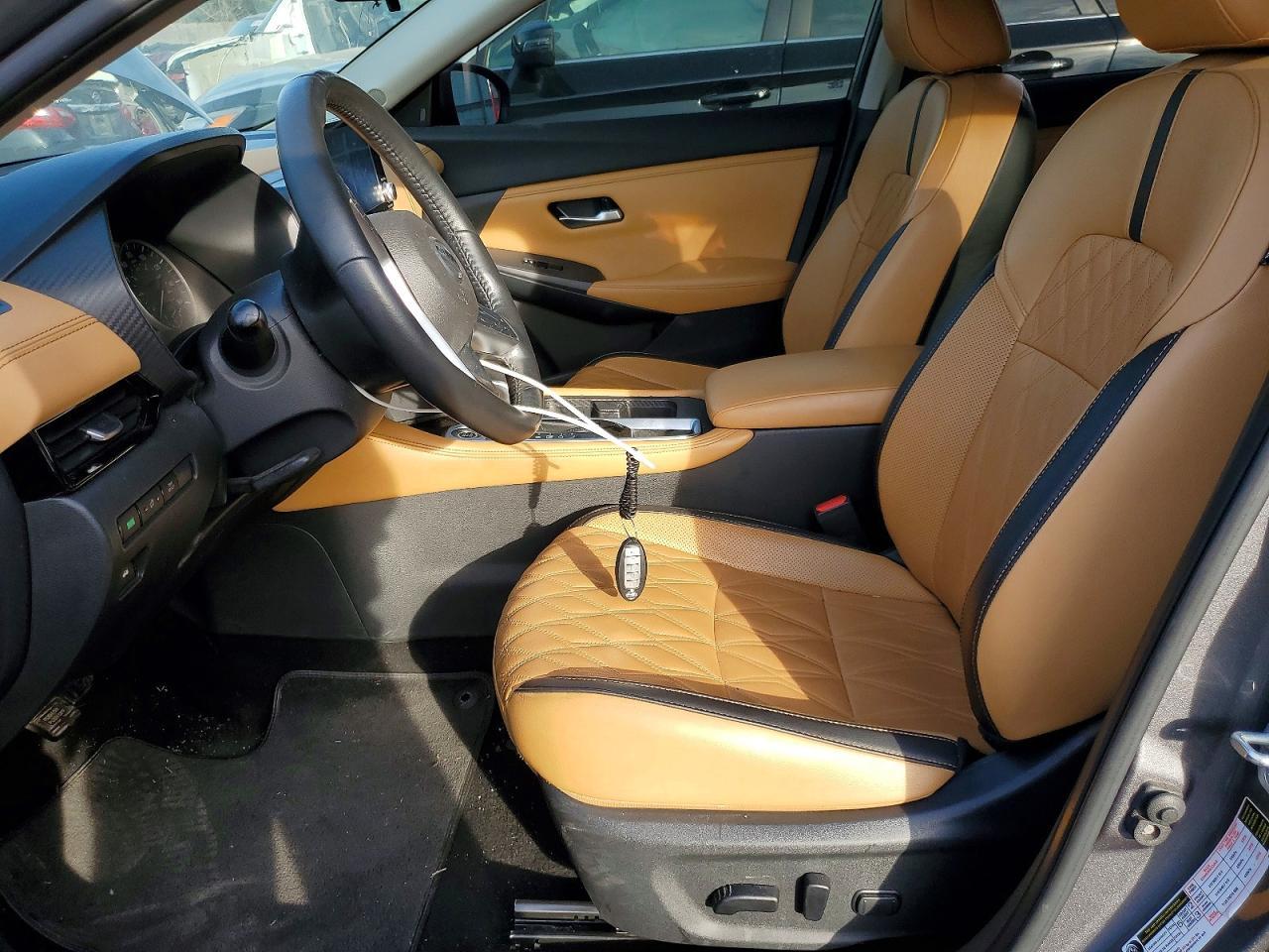 2022 NISSAN SENTRA