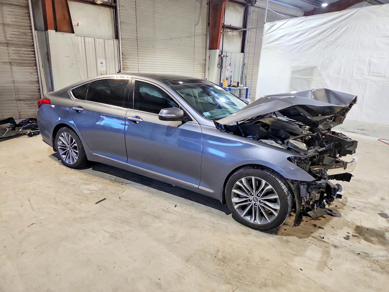 2016 HYUNDAI GENESIS