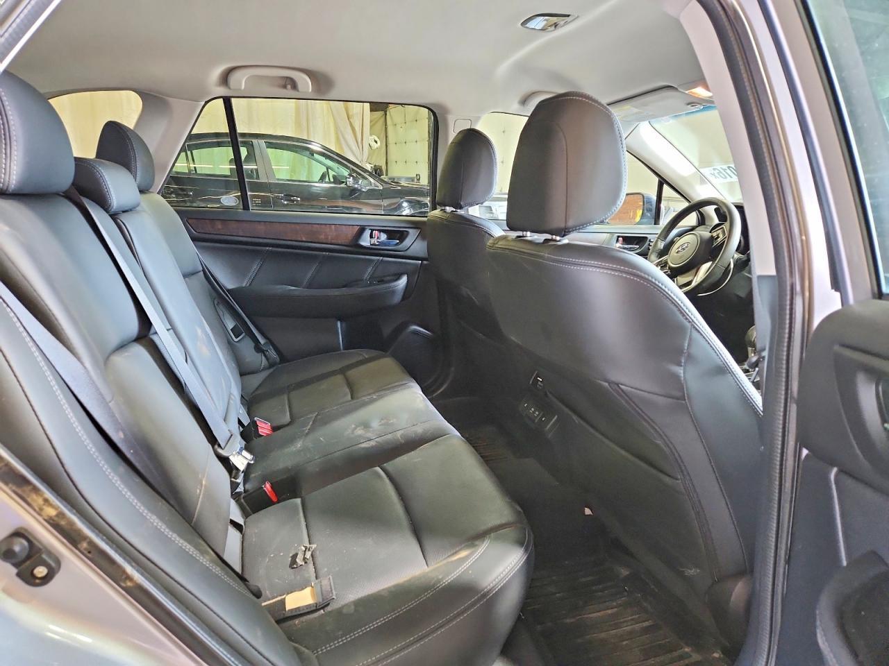 2019 SUBARU Outback