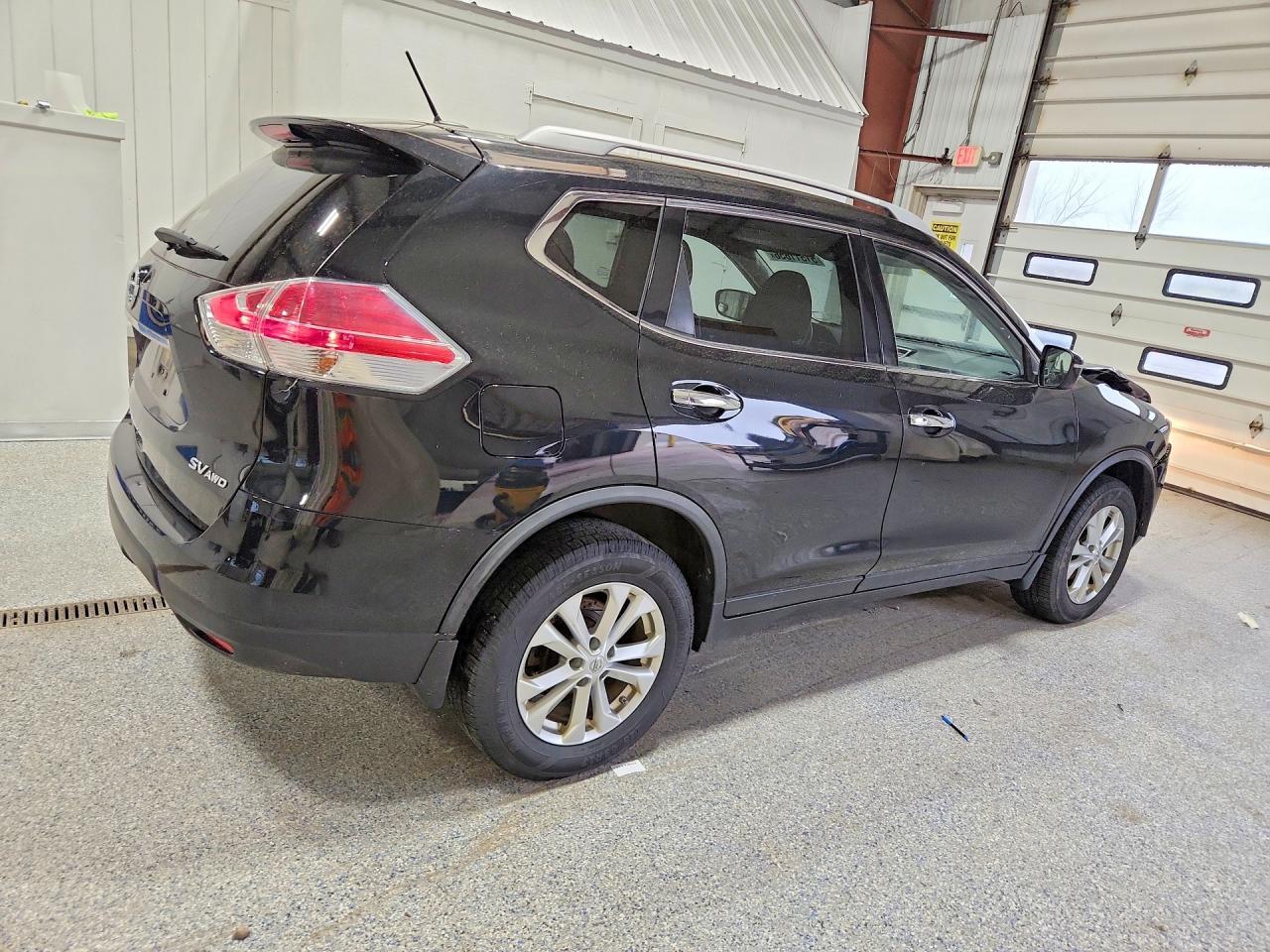 2016 NISSAN ROGUE