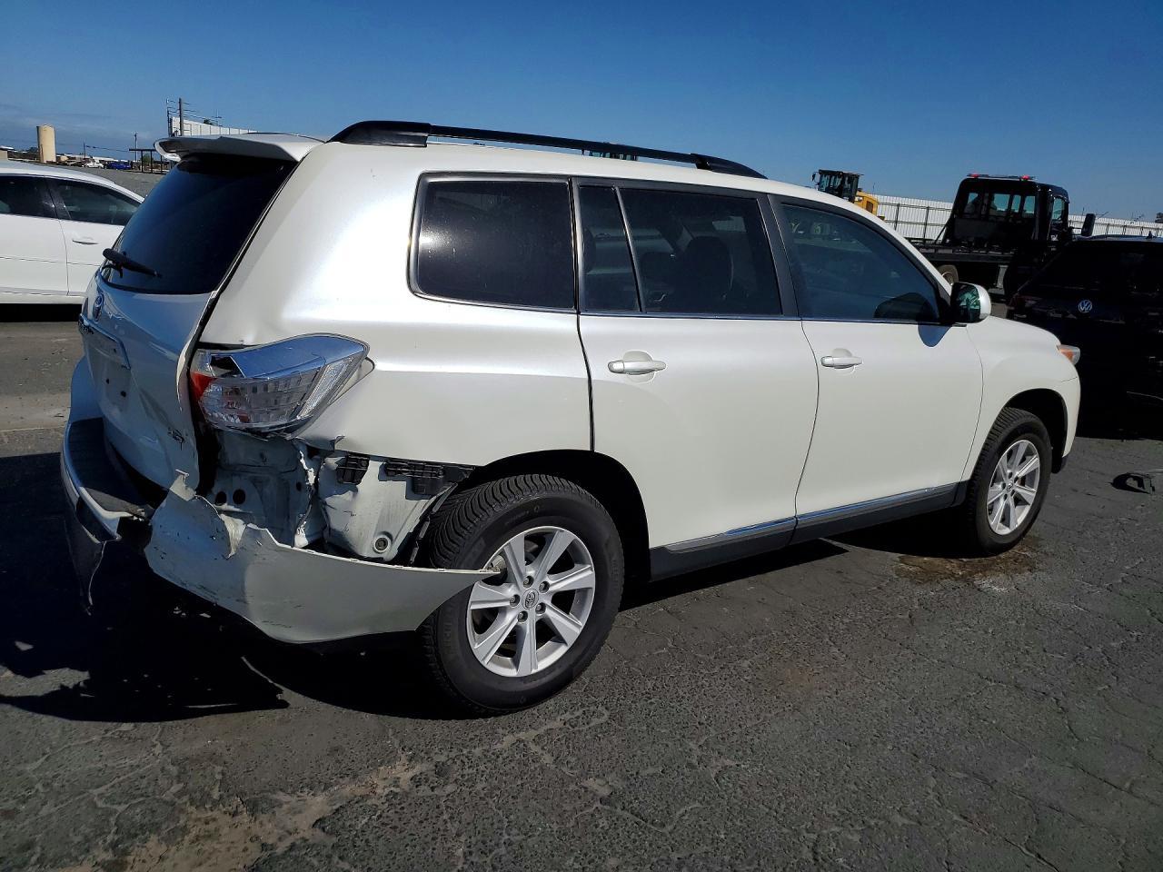 2013 TOYOTA HIGHLANDER