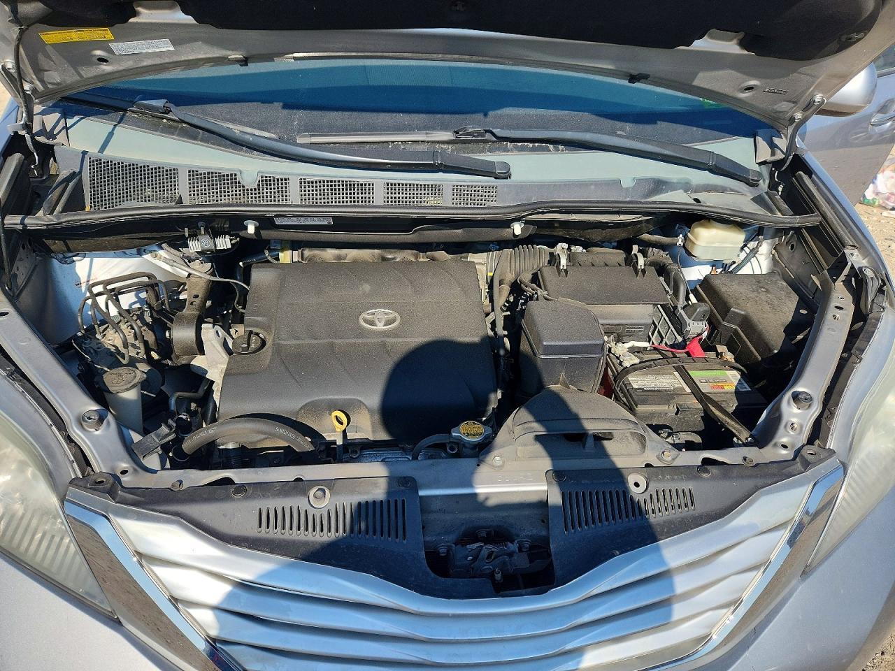 2013 TOYOTA SIENNA