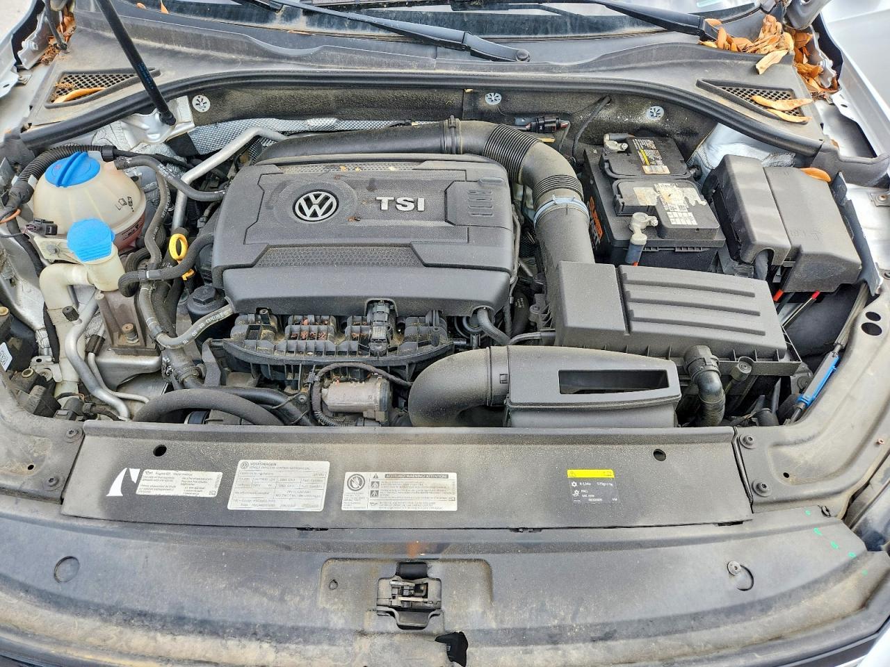 2017 VOLKSWAGEN Passat