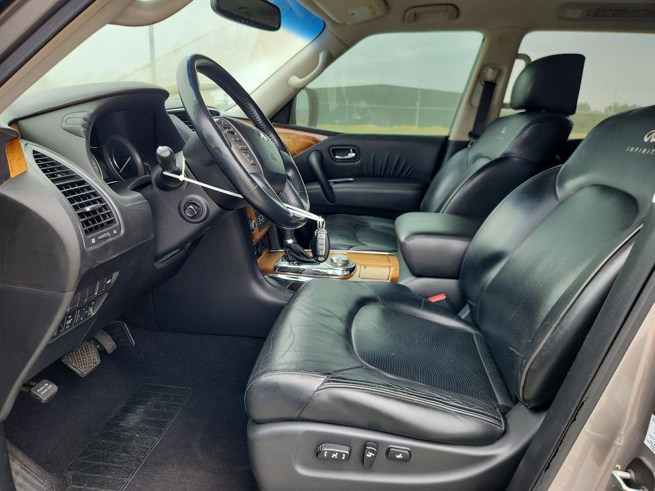 2011 INFINITI QX56