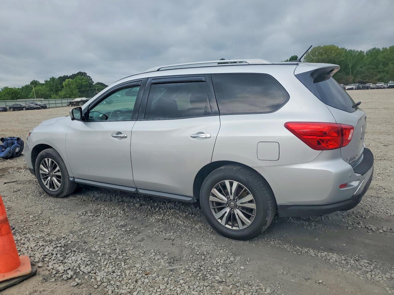 2018 NISSAN PATHFINDER