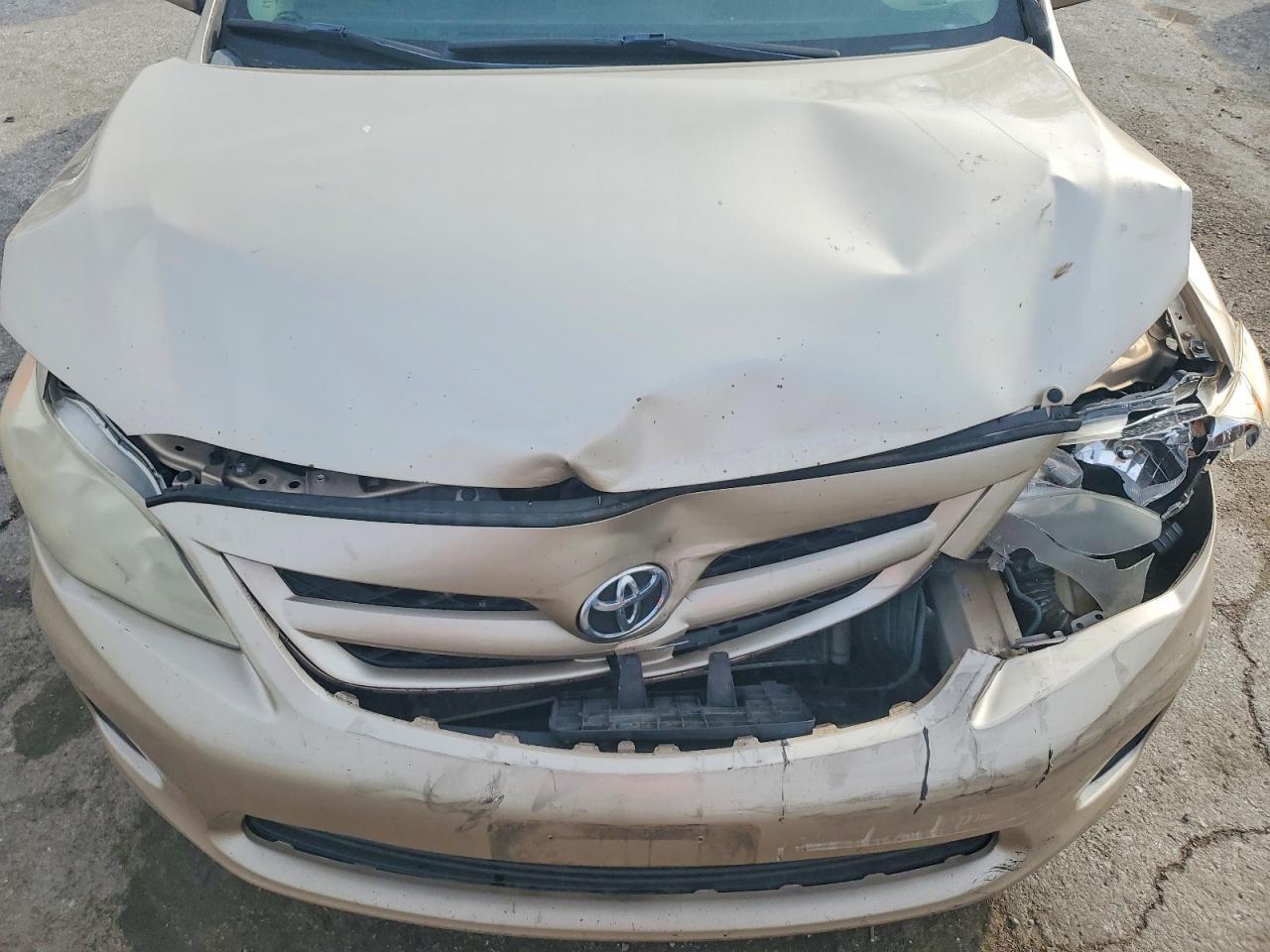 2011 TOYOTA COROLLA