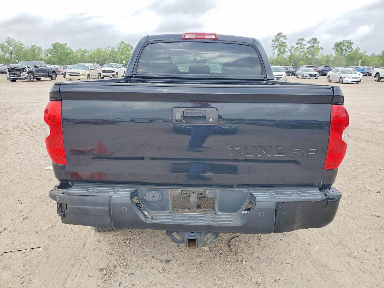 2016 TOYOTA TUNDRA