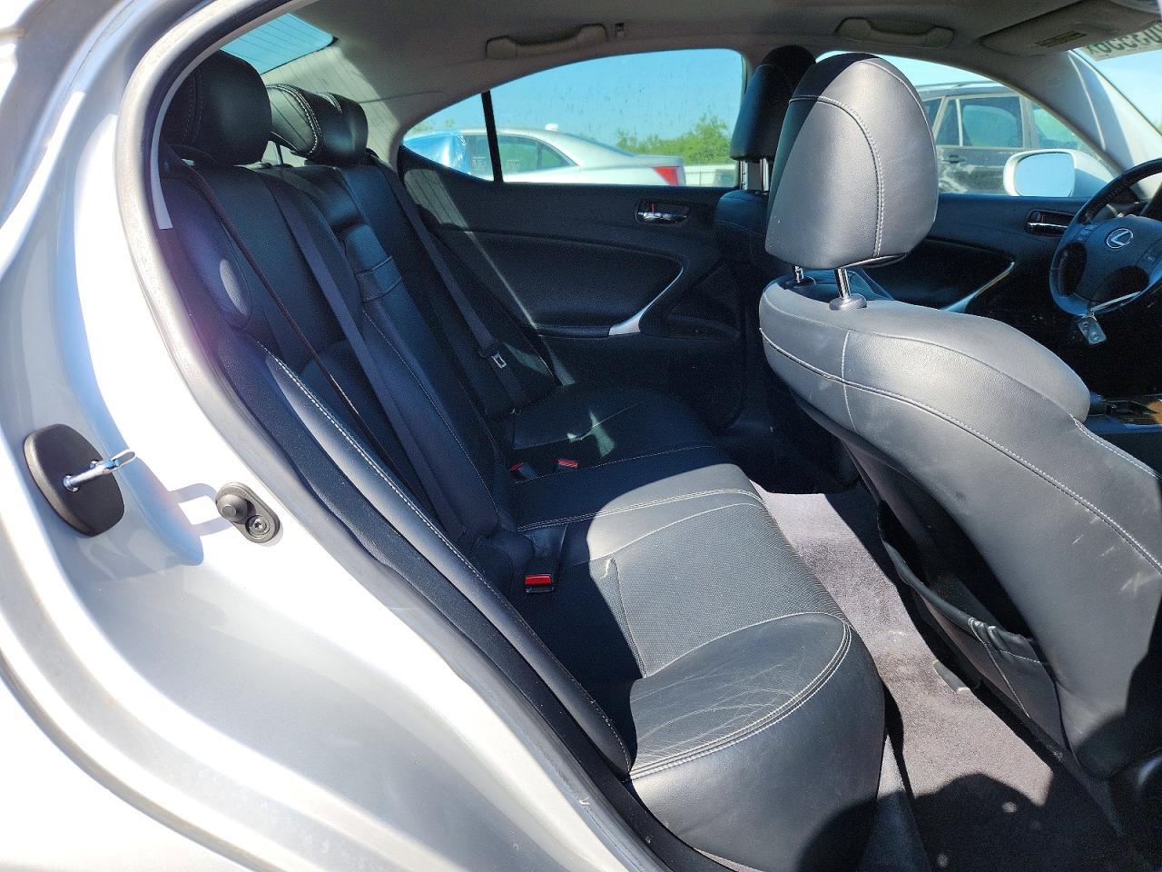 2009 LEXUS IS 250