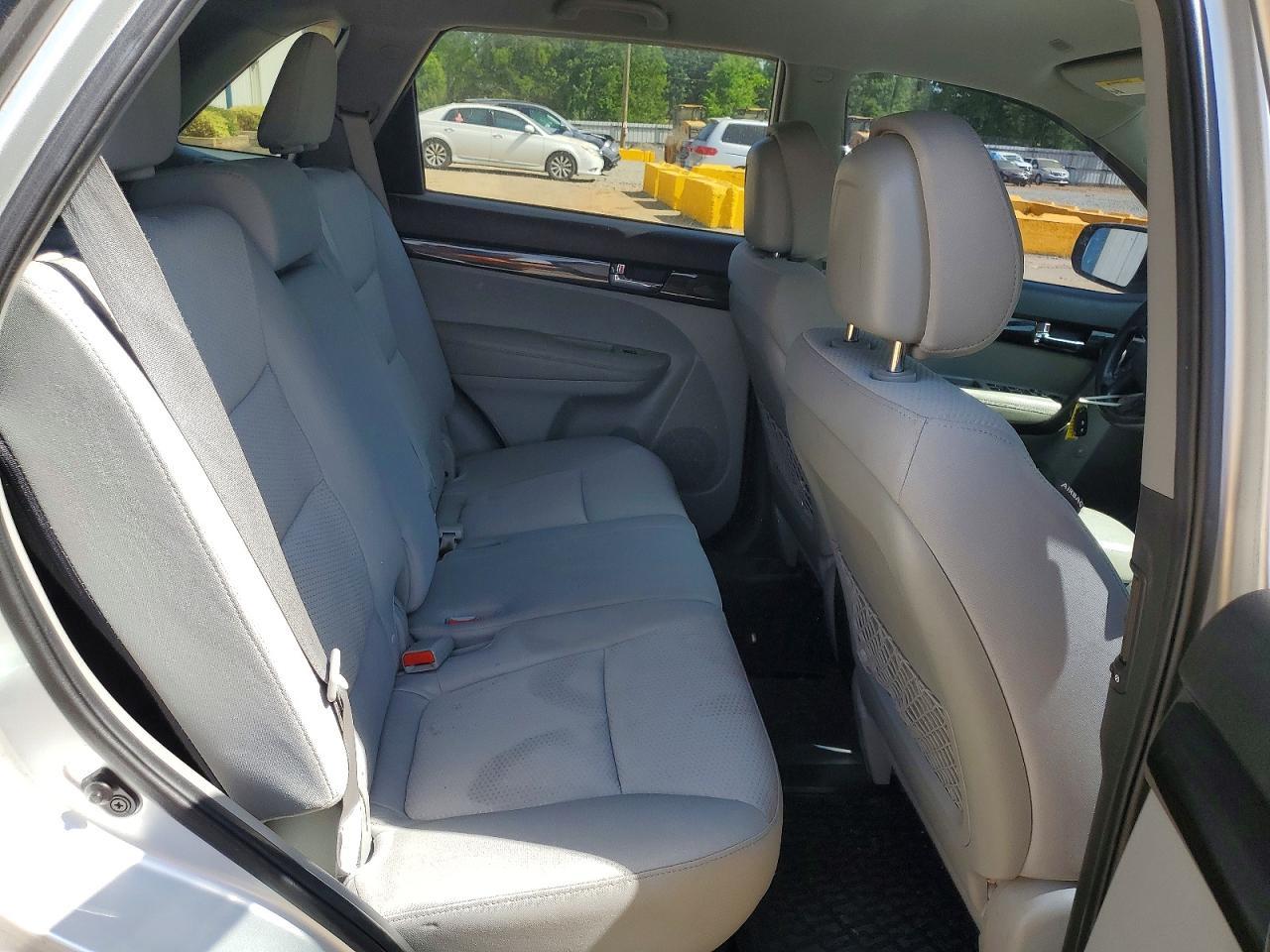 2011 KIA SORENTO