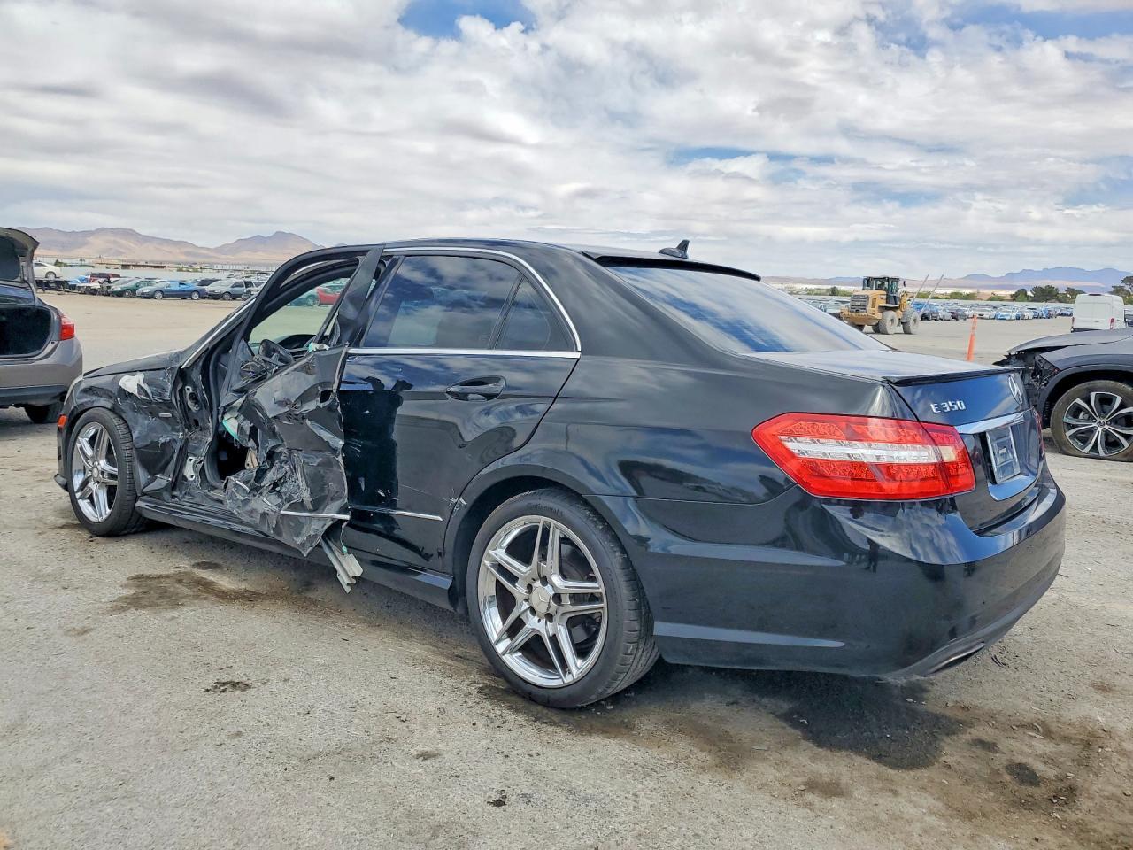 2012 MERCEDES-BENZ E-Class