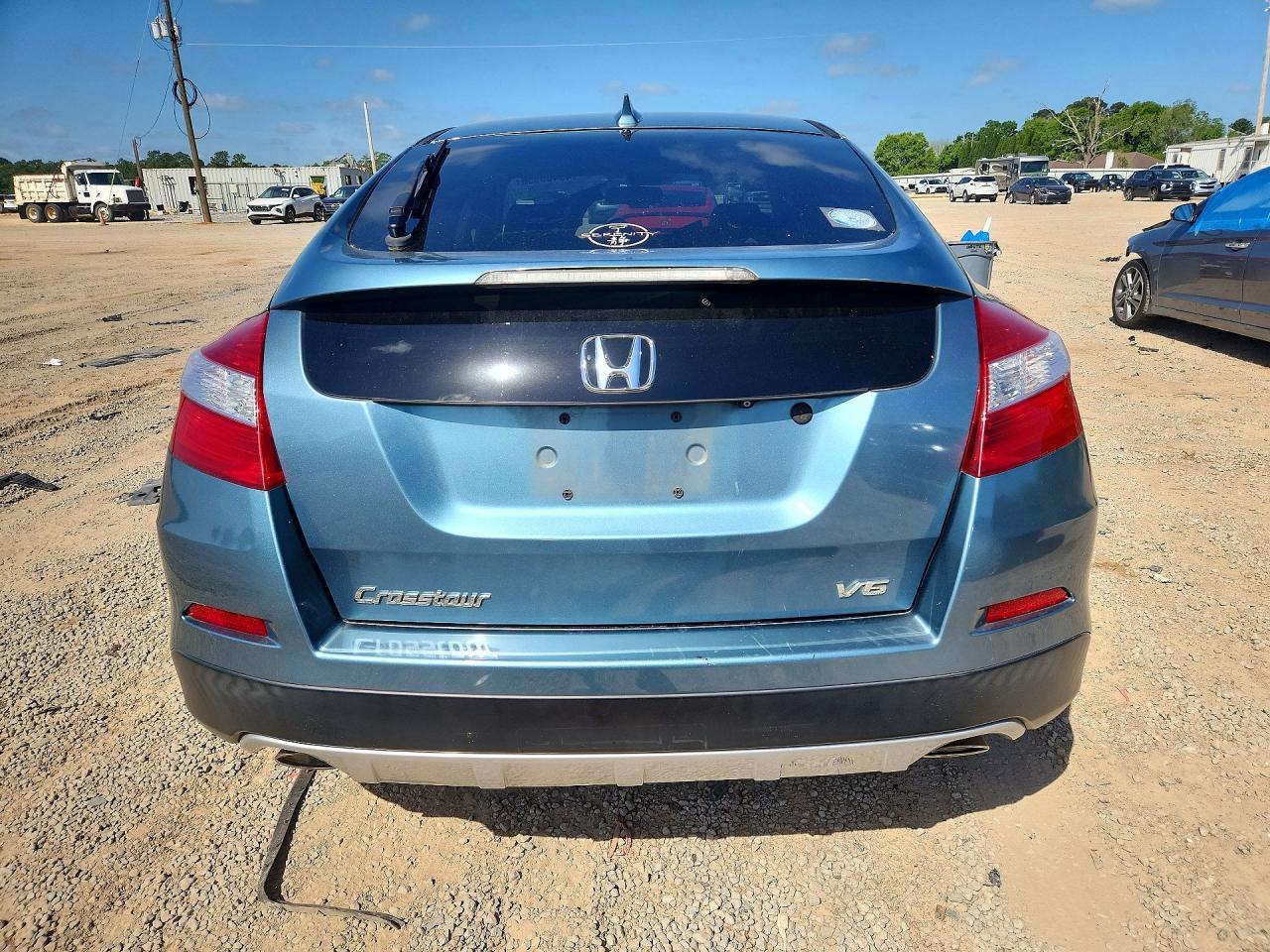 2015 HONDA Crosstour