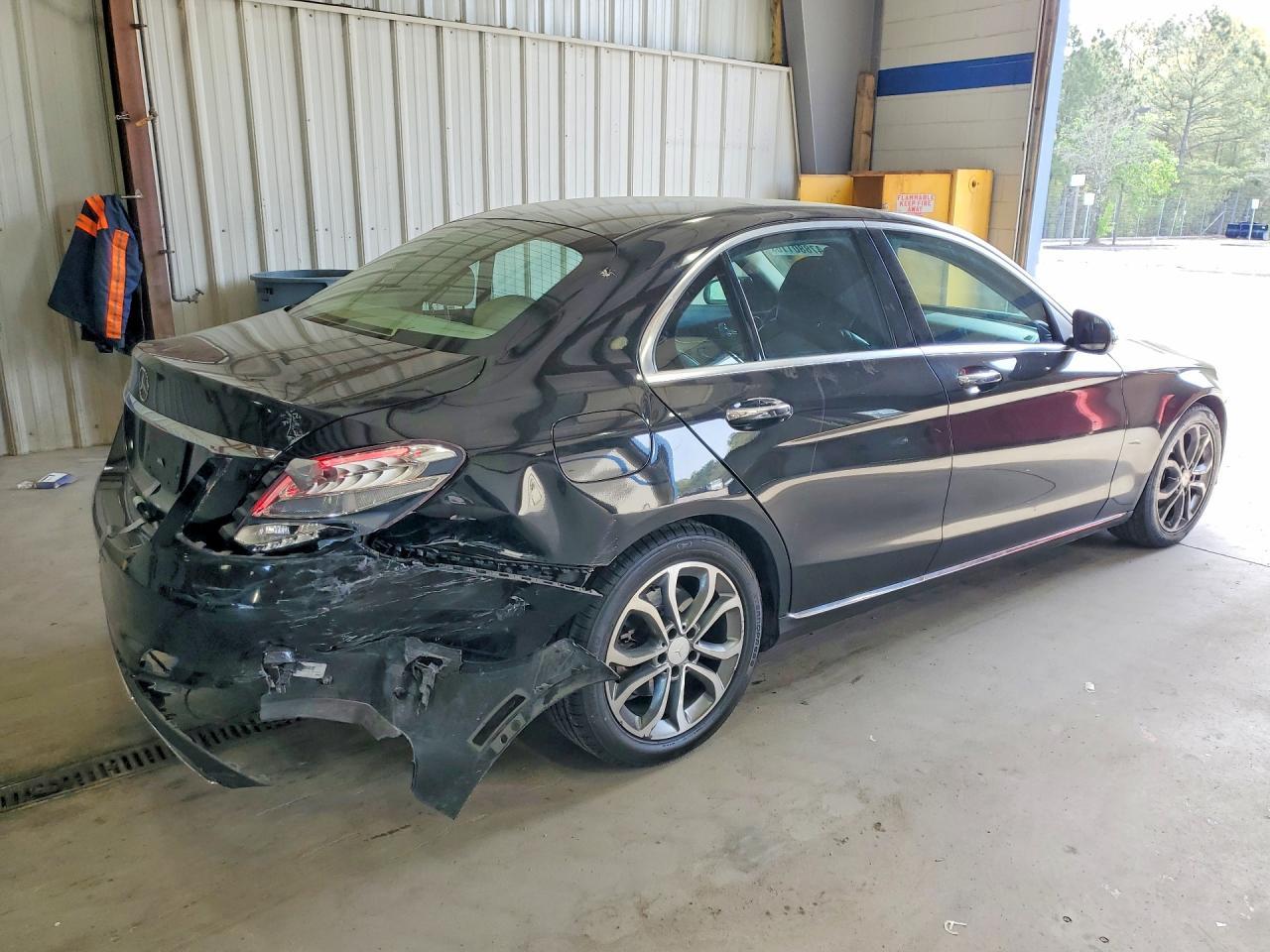 2016 MERCEDES-BENZ C-CLASS