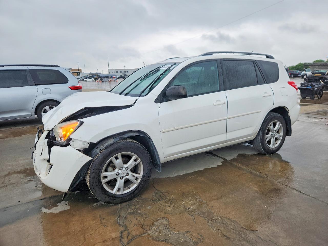 2011 TOYOTA RAV4