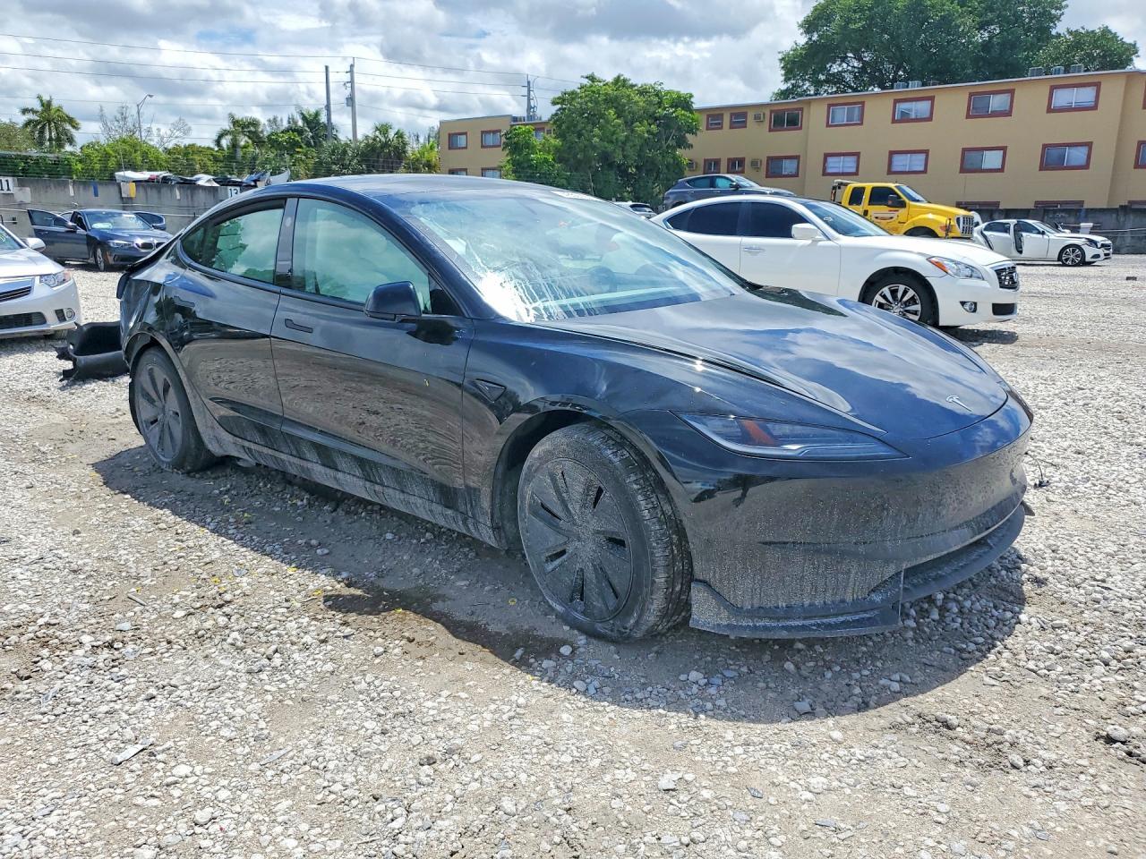 2025 TESLA MODEL 3