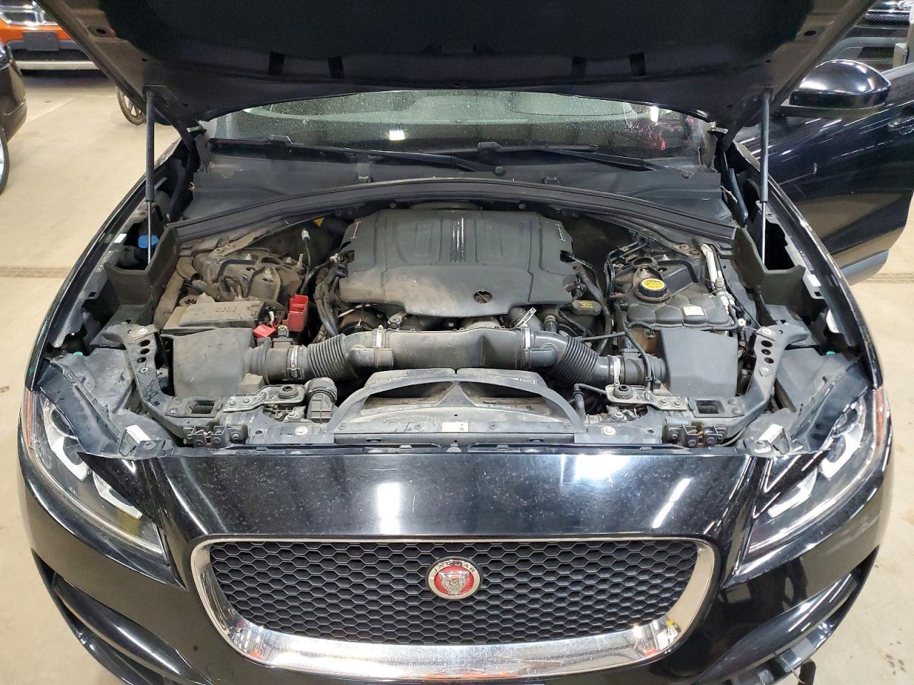 2017 JAGUAR F-Pace