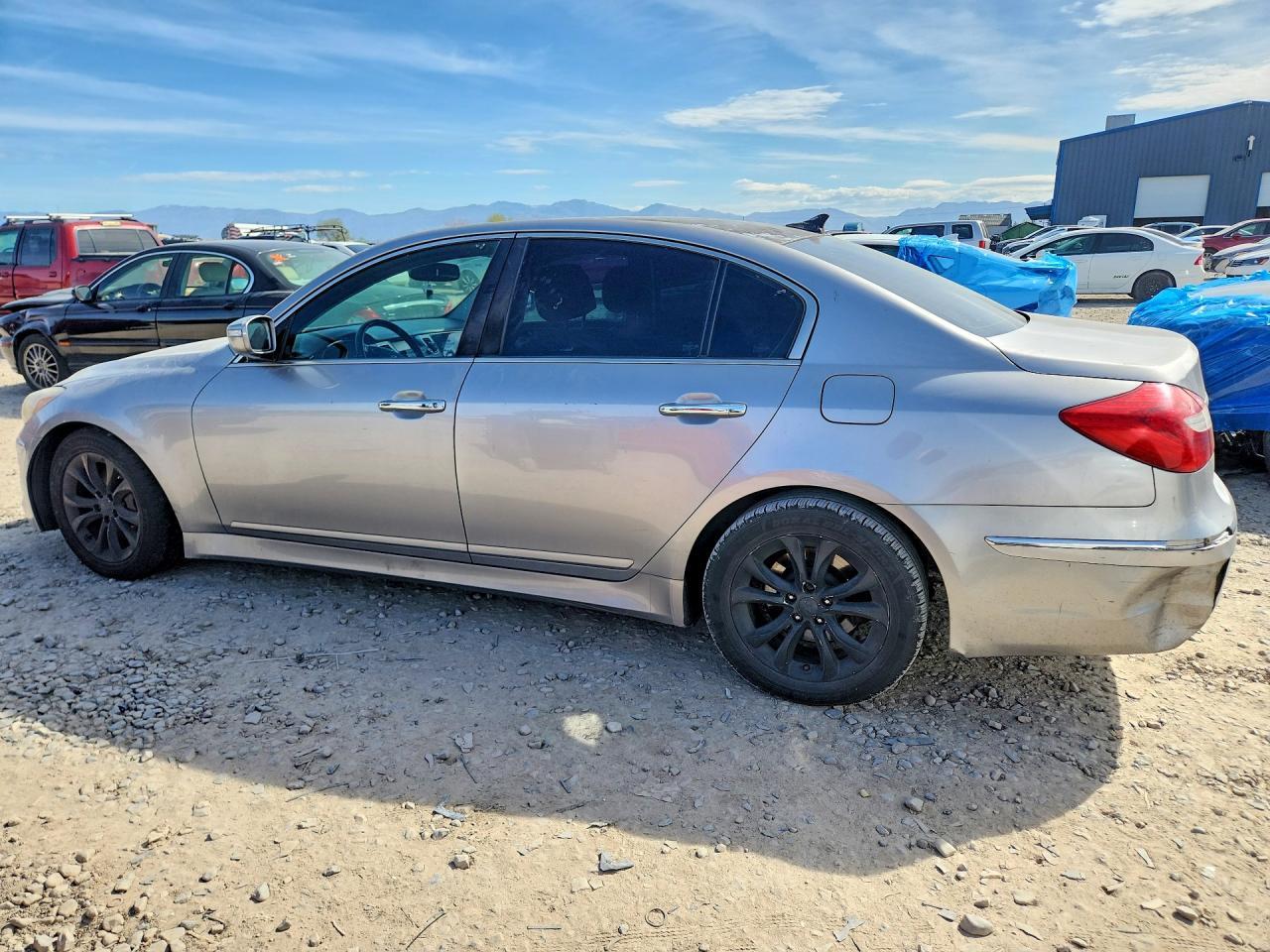 2012 HYUNDAI GENESIS